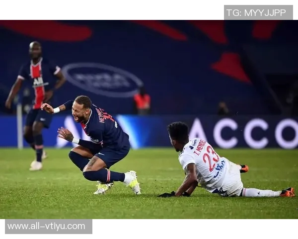 巴黎大巴在毕尔巴鄂遭袭球员们紧急前往机场避险 巴黎大巴在毕尔巴鄂遭袭球员们紧急前往机场避险