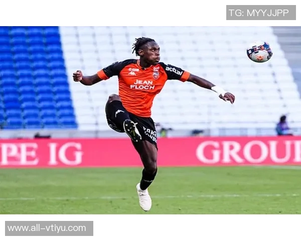 查洛巴回忆初恋球衣与足球友谊大罗芒特的故事 查洛巴回忆初恋球衣与足球友谊大罗芒特的故事