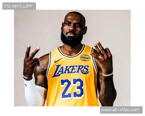 老詹被cue瞬间引发小卡幽默回应杯中轩尼诗引发媒体热议 老詹被cue瞬间引发小卡幽默回应杯中轩尼诗引发媒体热议